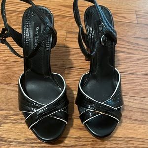 White House black market black sandals barely worn size 7